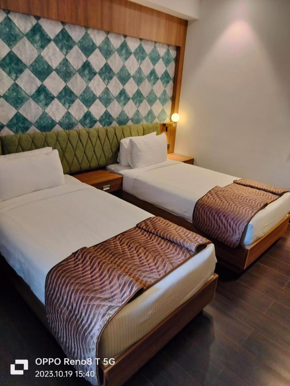 Mandarin Sky Hotel Kannur Ngoại thất bức ảnh
